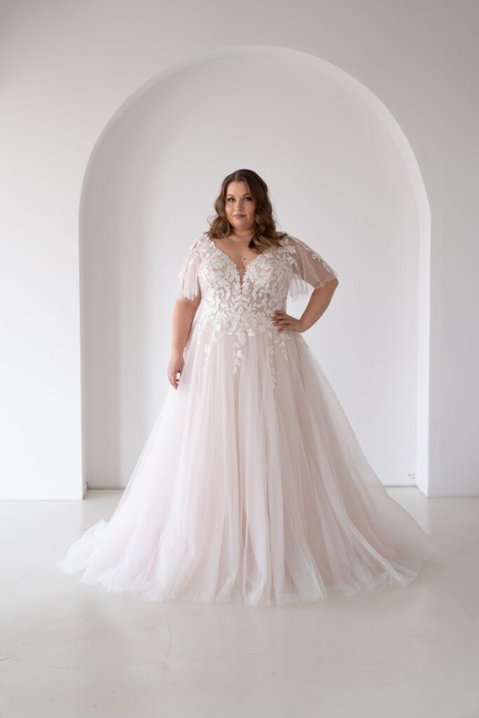 Das Brautkleid Amy vom Hersteller La Sabina, im Brautmodengeschäft Die Braut in Mannheim