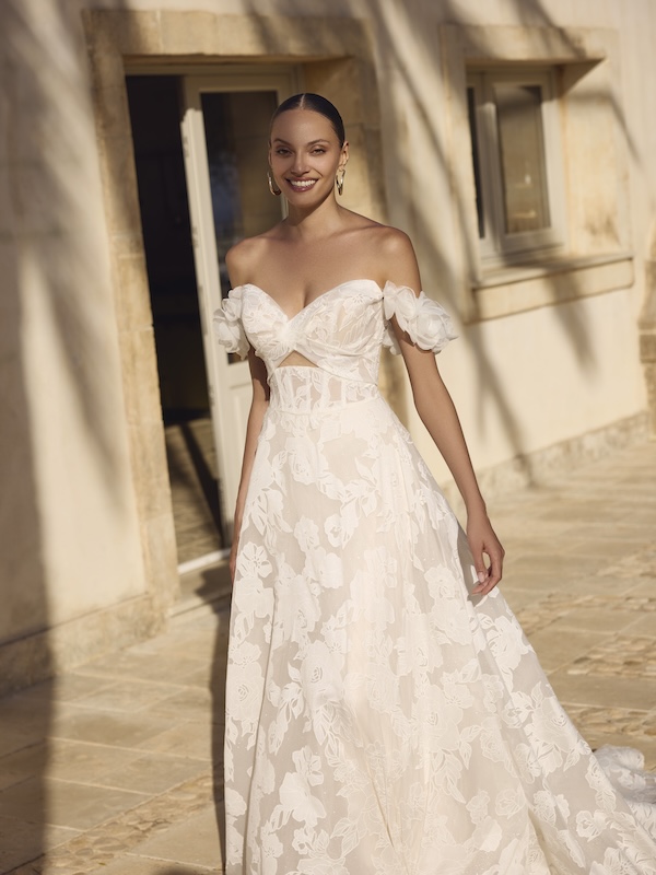 Das Brautkleid Gunilla vom Hersteller Modeca, im Brautmodengeschäft Die Braut in Mannheim