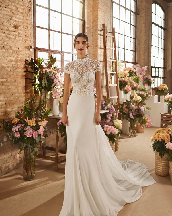 Das Brautkleid Xelena vom Hersteller Rosa Clara, im Brautmodengeschäft Die Braut in Mannheim
